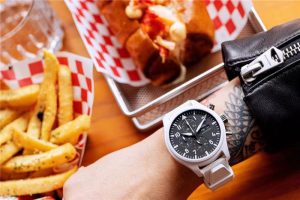 TW工廠IWC2022年，萬國飛行員計時手表最新瓷器手表，外觀與正品一致.確定三碼合一！