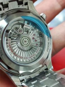 vs廠歐米茄海馬300米搭配8800機芯和OR廠海馬2023對比評測？