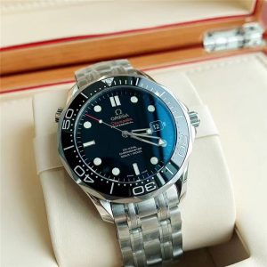 歐米茄海馬300m潛水系列復刻表，全新瑞士ETA-2824全自動機械機芯怎么樣