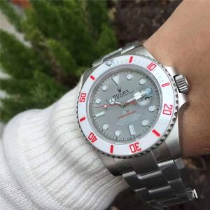 VS廠復刻版勞力士水鬼DIW改裝白陶瓷腕表搭配3135機芯做工如何？