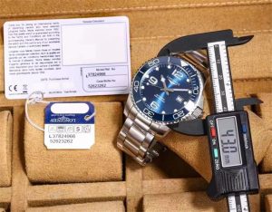 LG廠浪琴復刻表43mm藍色康卡斯大三針款復刻腕表是否存在一眼假？