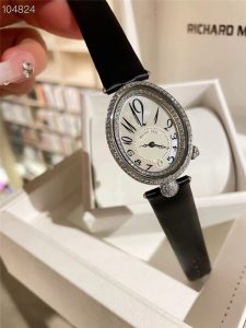 探索寶璣那不勒斯皇后系列：女性的夢想之選！女神節的首先，